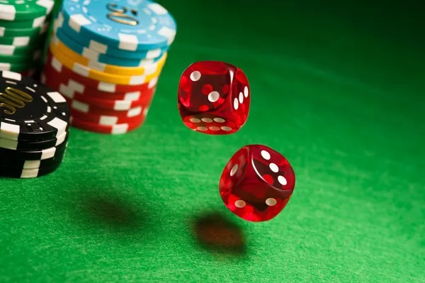 Mobile user interface showing Lightning Baccarat betting and balance screen on mahjong menang123